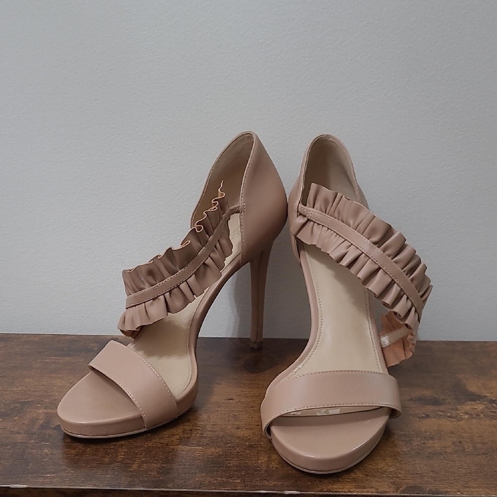 Michael Kors Nude Ruffled Strap Heeled Sandals size 9